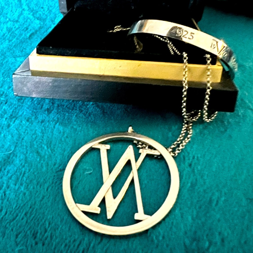 🩶Versace Necklace and Bracelet Set 🩶